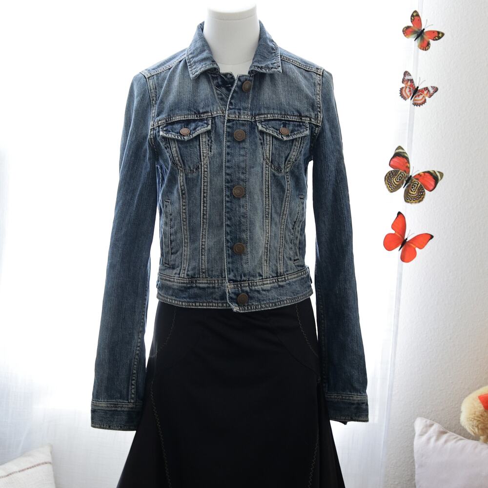 American Eagle fitted denim jacket size S
